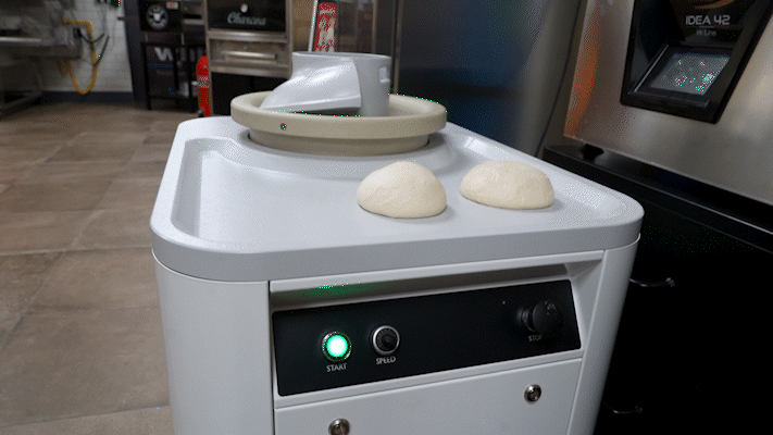 A gif showing the Vitella Screw Rounder in action.
